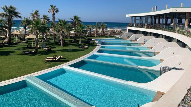 10 Hotels mit Privatpool in Griechenland