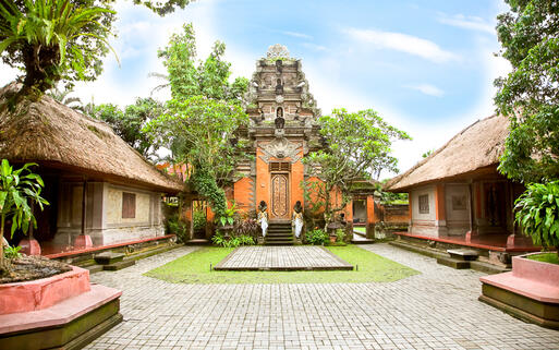 Ubud Palast auf Bali © Aleksandar Todorovic / shutterstock.com