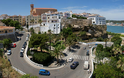 Blick auf die Stadt Mahon © rorue / shutterstock.com