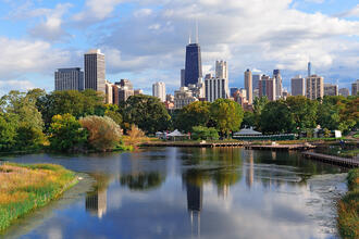 Skyline von Chicago vom Licoln Park aus gesehen © Songquan Deng / shutterstock.com