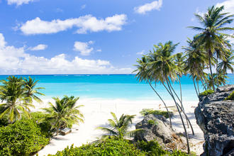 Blick auf die Bottom Bay auf Barbados © PHB.cz (Richard Semik) / Shutterstock.com