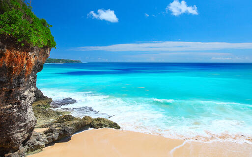 Blick auf den türkisen indischen Ozean © Dudarev Mikhail  / Shutterstock.com