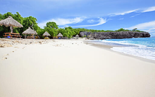 Strand auf der Karibikinsel Curacao © Kjersti Joergensen / Shutterstock.com