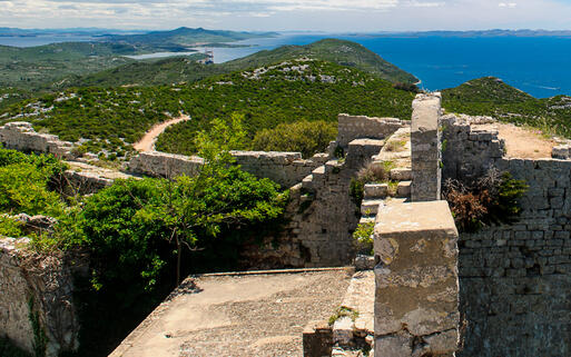 © Alexander Tihonov / Shutterstock.com Blick von der Festung St. Michael in Kroatien © Alexander Tihonov / Shutterstock.com