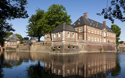 Wasserschloss in Ahaus © Oliver Hoffmann / shutterstock.com