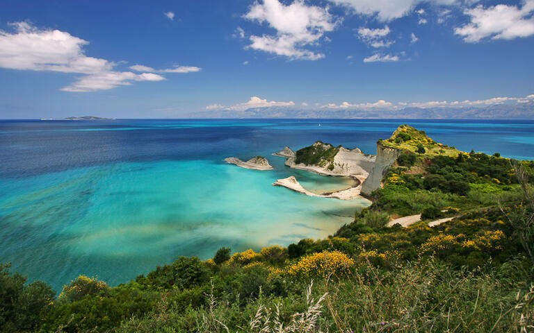 Kap Drastis ist der nördlichste Punkt der Insel Korfu © Zbynek Jirousek  / Shutterstock.com