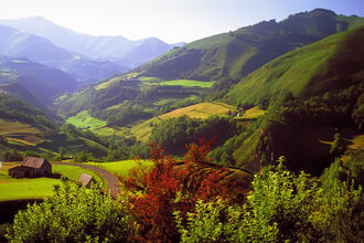 Die Pyrenäen an der Grenze zwischen Frankreich und Spanien © David Hughes / shutterstock.com
