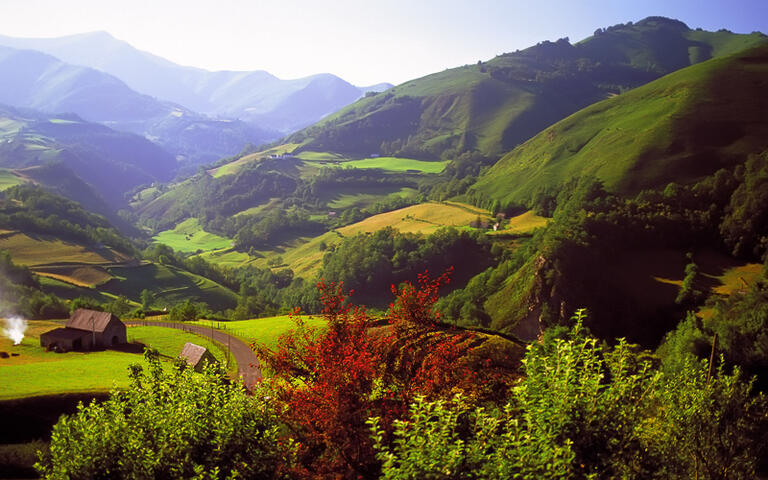 Die Pyrenäen an der Grenze zwischen Frankreich und Spanien © David Hughes / shutterstock.com