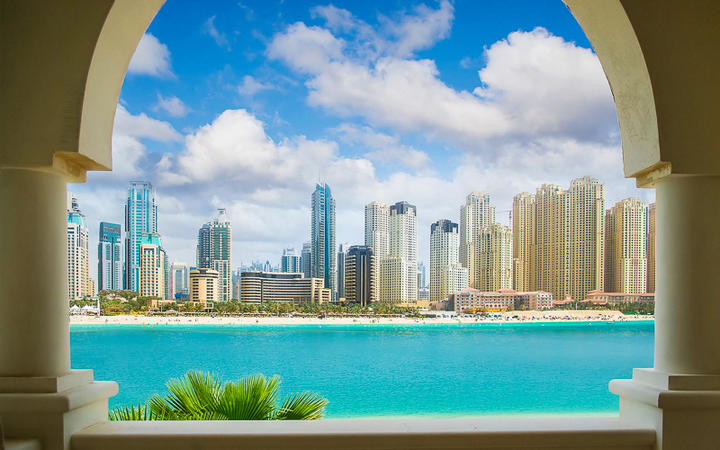 Dubai city, view from villa © artiomp / Shutterstock.com