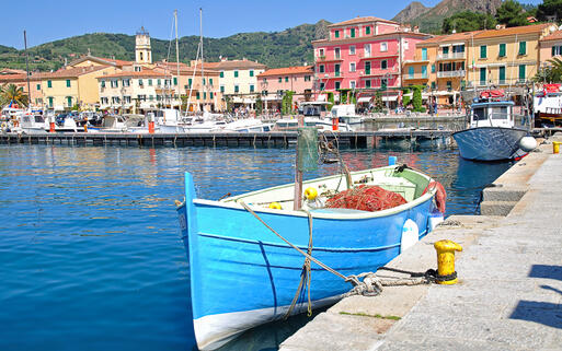 Porto Azzurro auf Elba © travelpeter / shutterstock.com