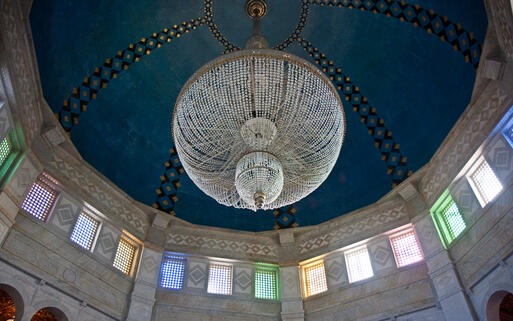 Das Mausoleum von Habib Bourgiba in Monastir, Tunesien © piotrwzk / Shutterstock.com