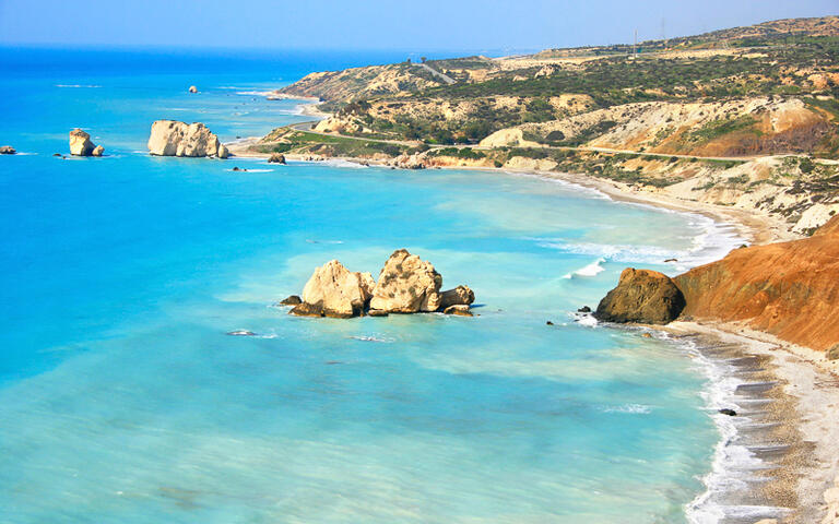 Petra tou Romiou, Aphrodites legendärer Geburtsort in Paphos, Zypern © ruzanna / Shutterstock.com
