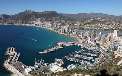Der Hafen von Calpe © Philip Lange / Shutterstock.com