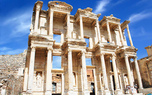Alte Celsius Bibliothek in Ephesus © Waj / shutterstock.com