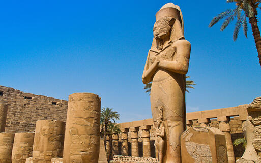 Die Karnak-Tempel, die größte Tempelanlage in Ägypten © Lisa S.  / Shutterstock.com