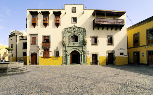 Casa de Colon in Las Palmas © Karol Kozlowski / Shutterstock.com