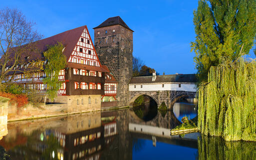 Die berühmte Henkersbrücke in Nürnberg © grafalex / shutterstock.com